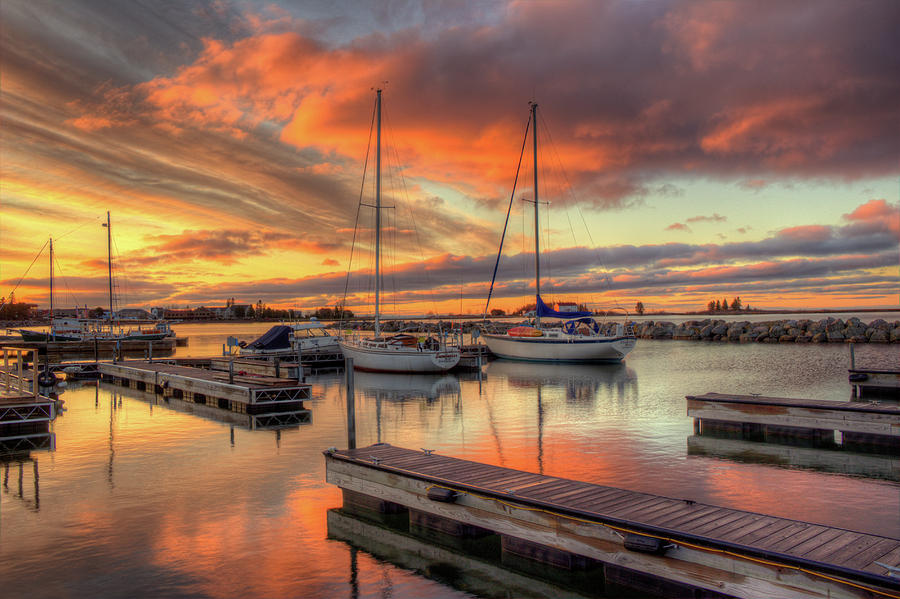 A beautiful Morning Sunrise in the Grand Marais, Minnesota Harbor on ...