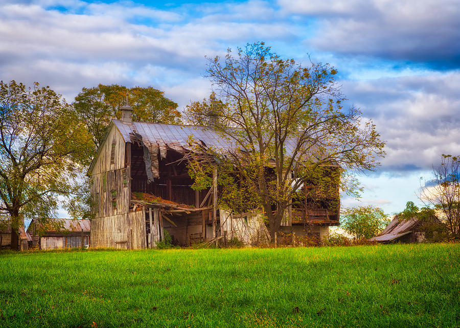A Tired Old Barn Photograph