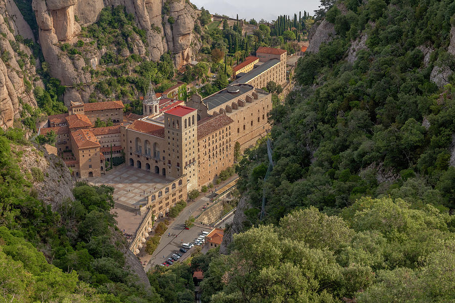Abadia De Montserrat Photograph
