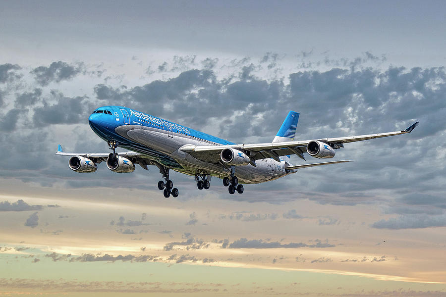 Resultado de imagen para A340 aerolineas argentinas