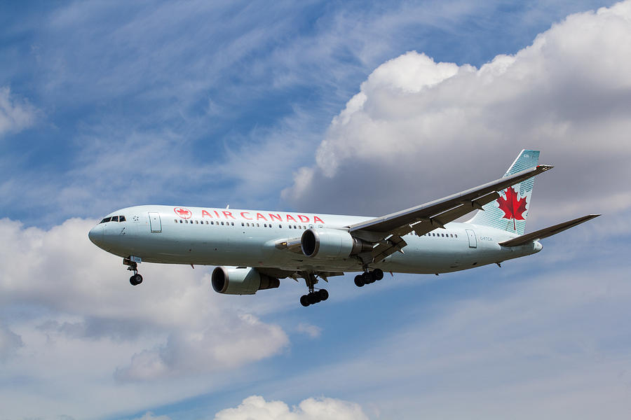 Air Canada Boeing 767 Photograph by David Pyatt - Fine Art America