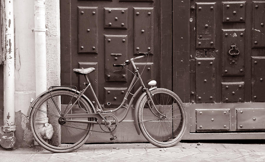 Antique Bicycle 1c #1 Photograph by Andrew Fare