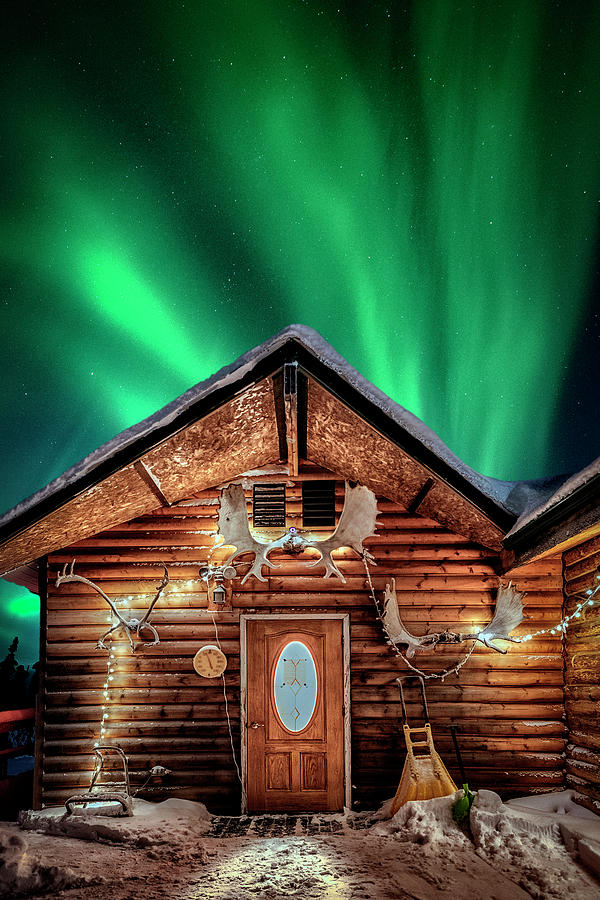 Aurora Borealis Lodge #1 Photograph by Robert Fawcett