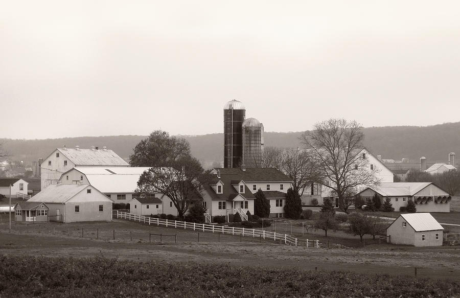Beautiful Pennsylvania Farm #2 Photograph by Gordon Beck