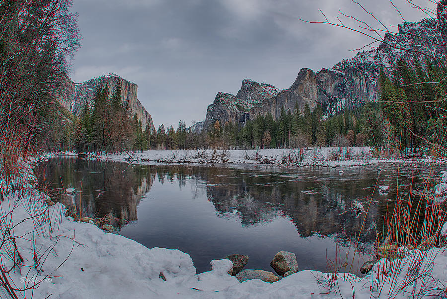 Bend In The Merced River Photograph by Bill Roberts