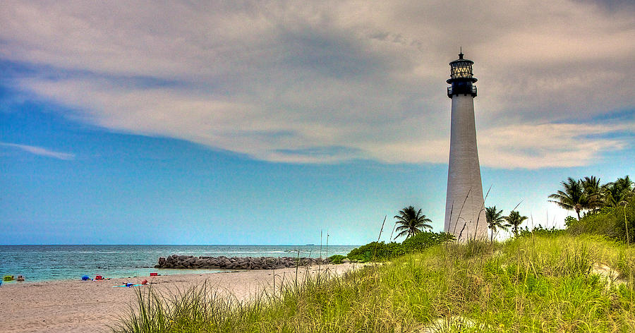 Cape Florida Lighthouse #1 Photograph by William Wetmore