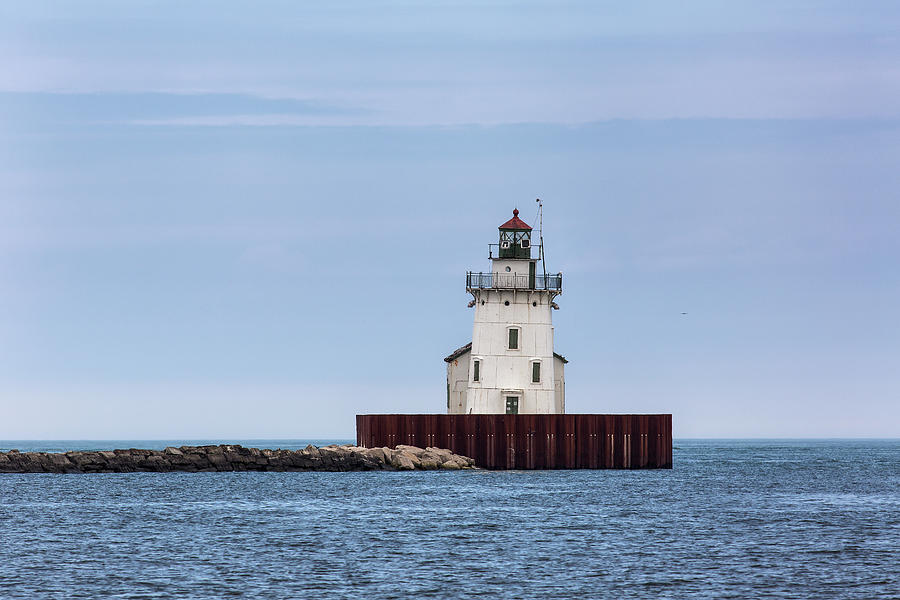 Cleveland Harbor Lighthouse #1 Photograph by Dale Kincaid