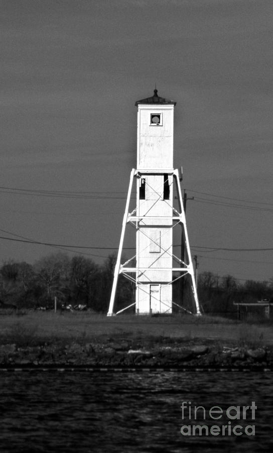 Lighthouse Photograph - Craig Hill Channel Rear Upper Range Light, Md #1 by Skip Willits