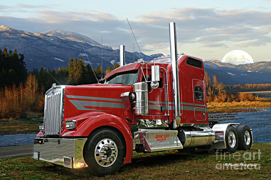 Driving Force Kenworth #1 Photograph by Randy Harris