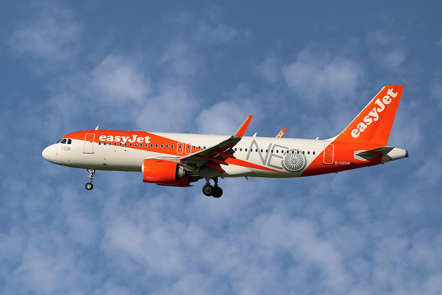 Easyjet Photograph - Easyjet Airbus A320-251n by Smart Aviation Easyjet Photograph - Easyjet Airbus A320-251n by Smart Aviation