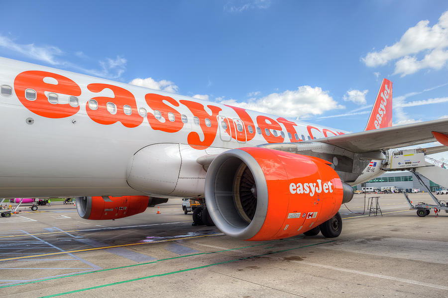 EasyJet Airbus A320 #1 Photograph by David Pyatt