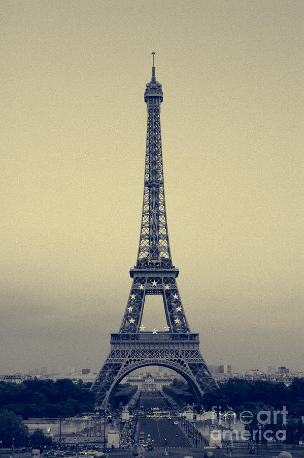 Eiffel Photograph by RicharD Murphy