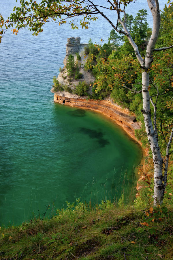 Evening autumn light on Castle Rock and Lake Superior in Michigan's ...