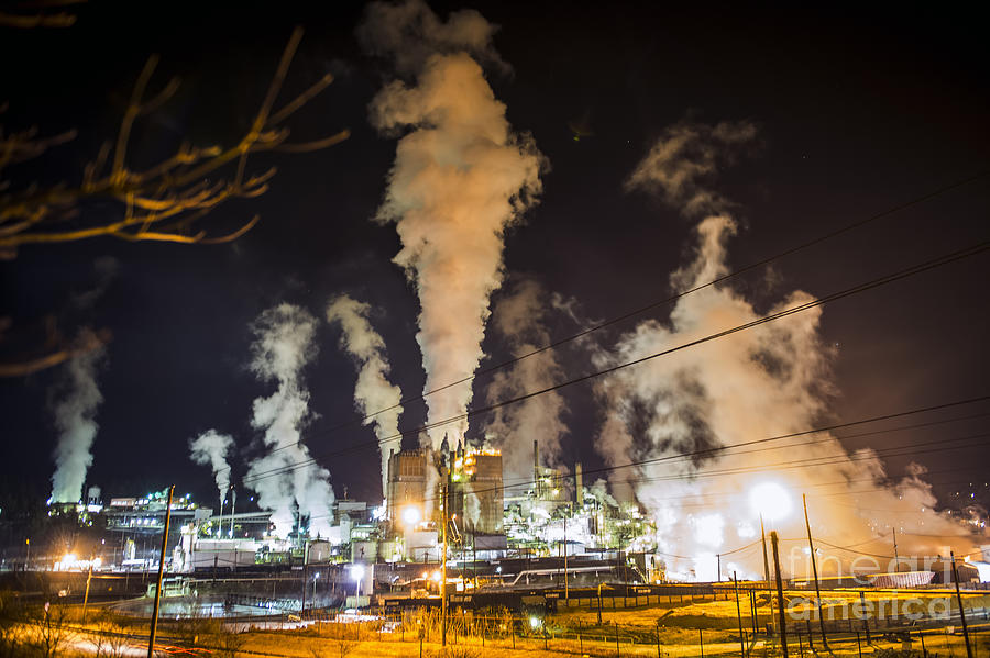 Pactiv Evergreen Paper Mill in Canton, North Carolina #2 Photograph by David Oppenheimer