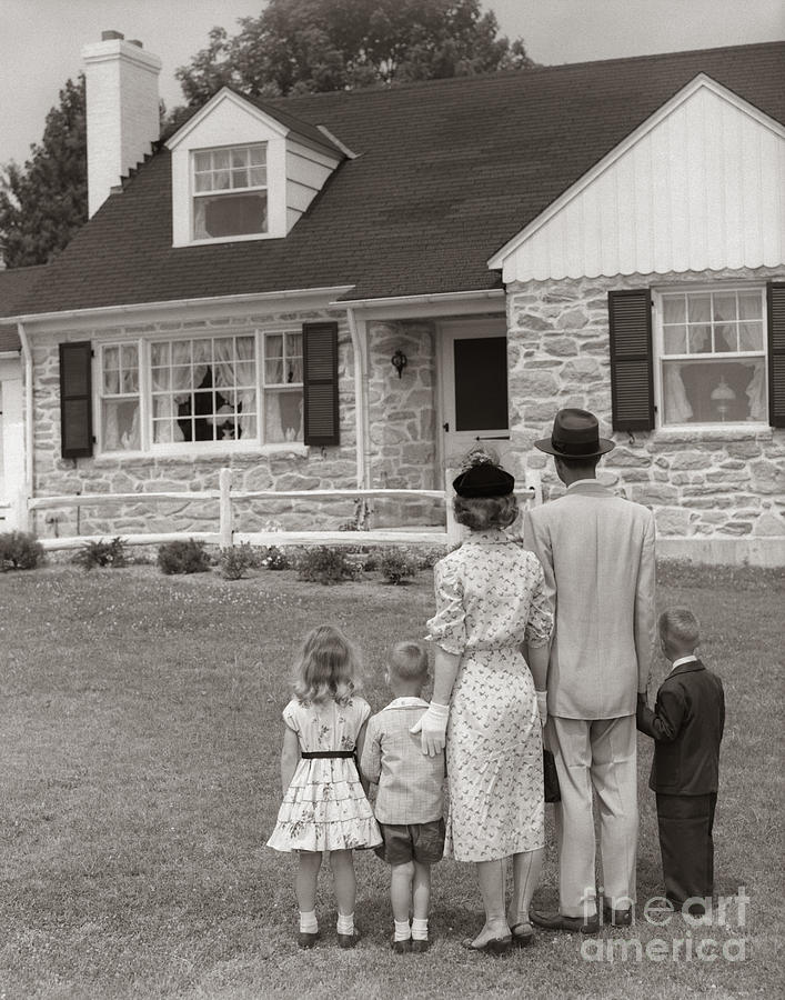 Family Looking At New Home, C.1950s #1 Photograph by H. Armstrong Roberts/ClassicStock