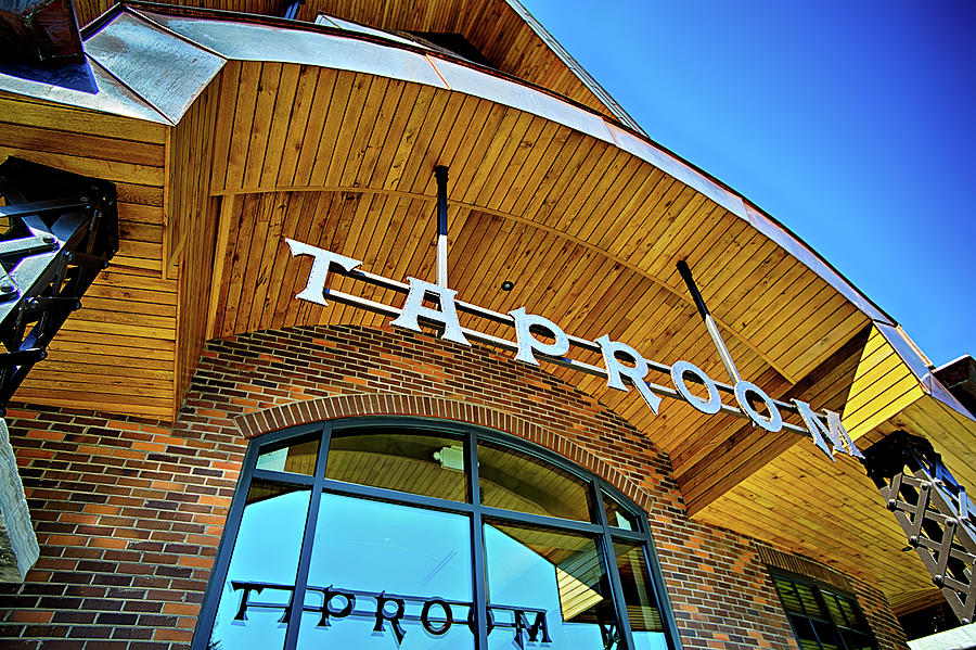 FLETCHER, NC October 15, 2016 Sierra Nevada Brewery on sunny d