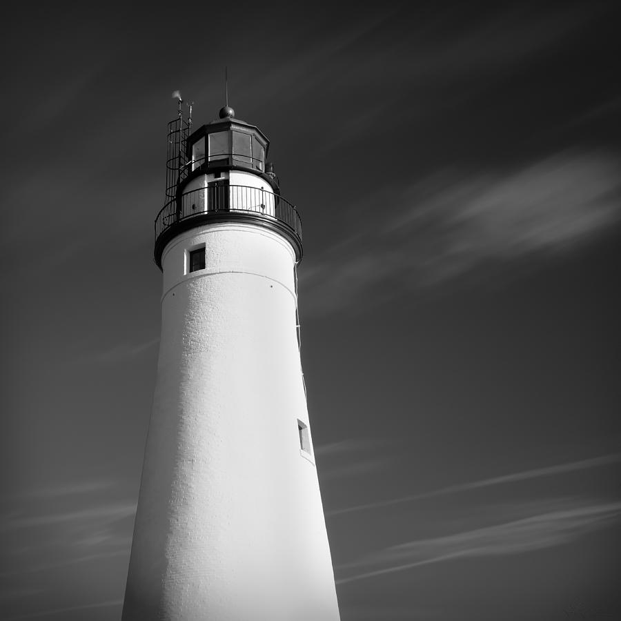Fort Gratiot Lighthouse Photograph by Gordon Dean II