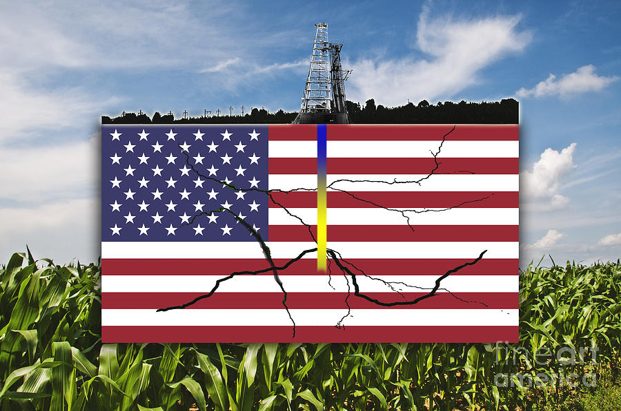 Fracking In The U.s #1 Photograph by George Mattei