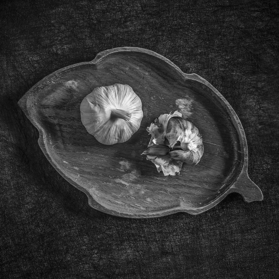 Garlic #1 Photograph by Elmer Jensen