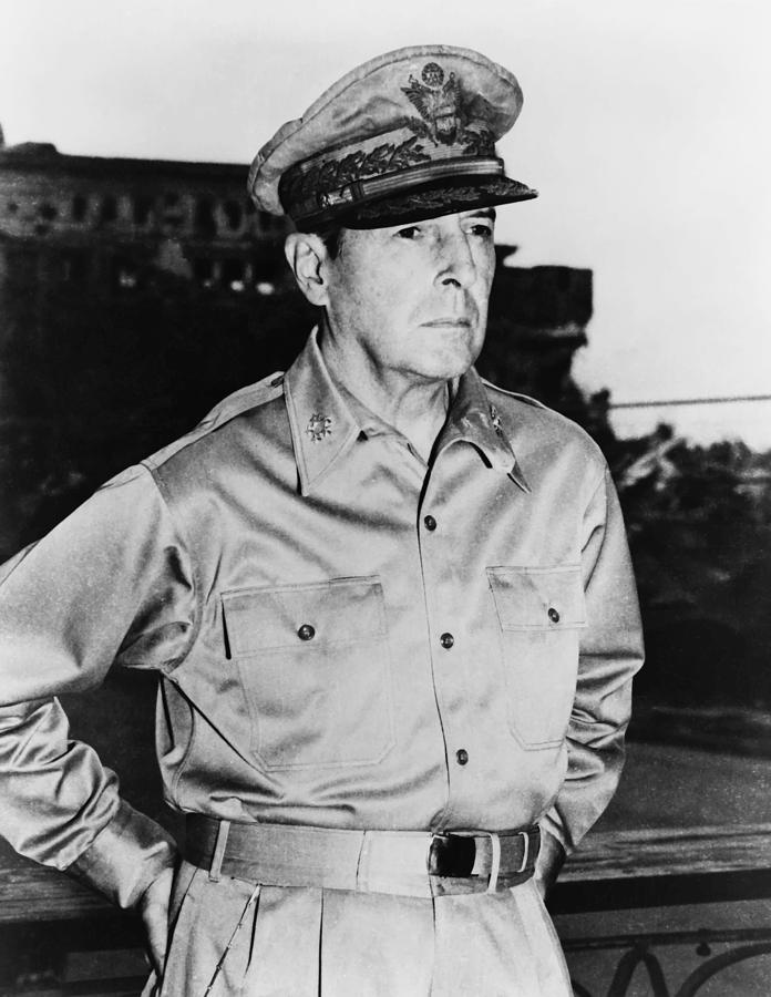 General Macarthur Photograph