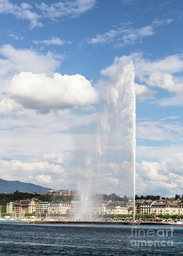 Geneva lake #1 Photograph by Didier Marti