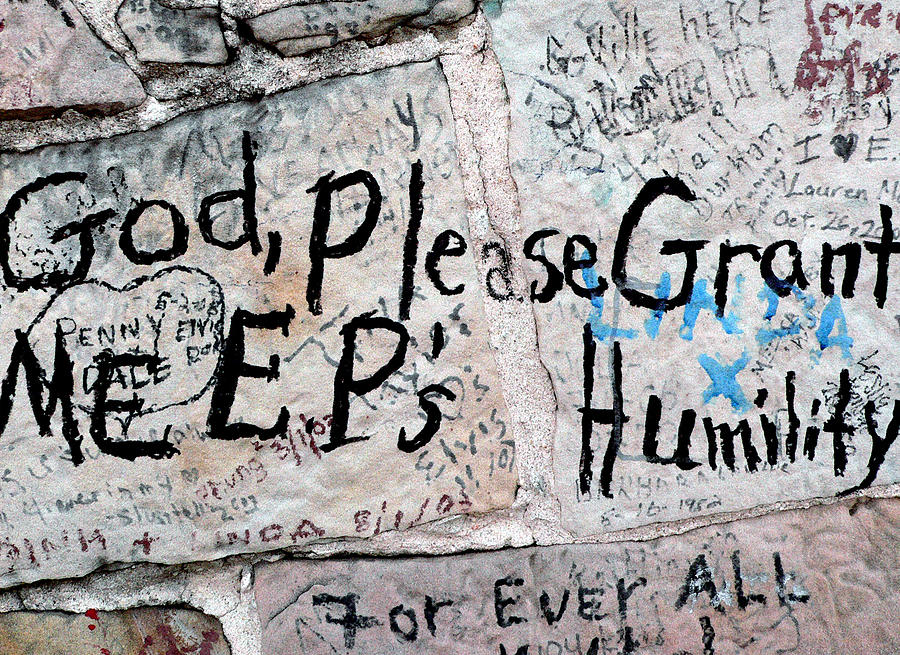 Graceland Tribute Wall #2 Photograph by David Bearden