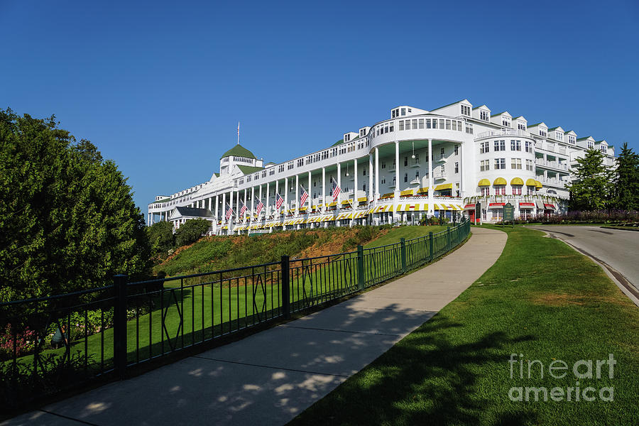 Grand Hotel Mackinac Island Photograph