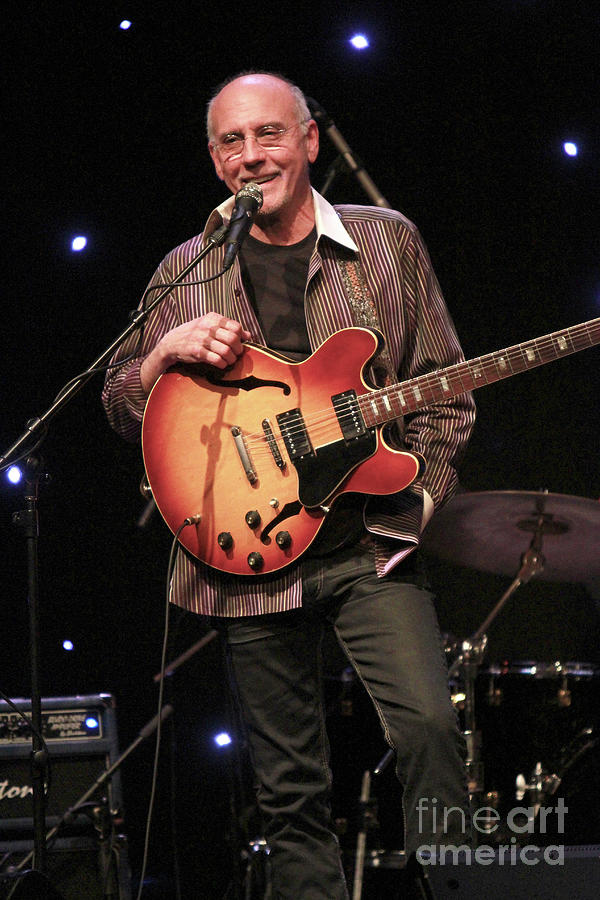 Guitarist Larry Carlton by Concert Photos
