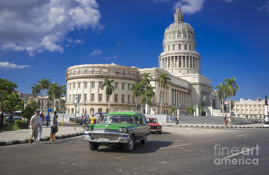 Havana #1 Photograph by Milena Boeva