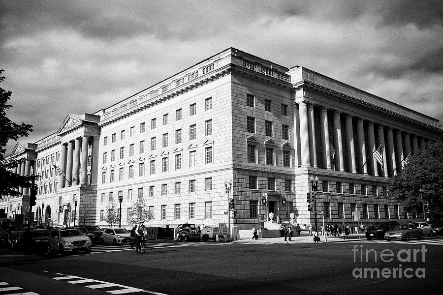 hoover building the us department of commerce Washington DC USA ...