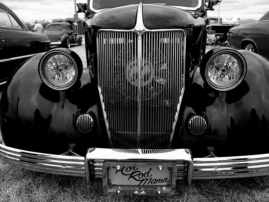 Hot Rod Mama Grill #1 Photograph by Michiale Schneider