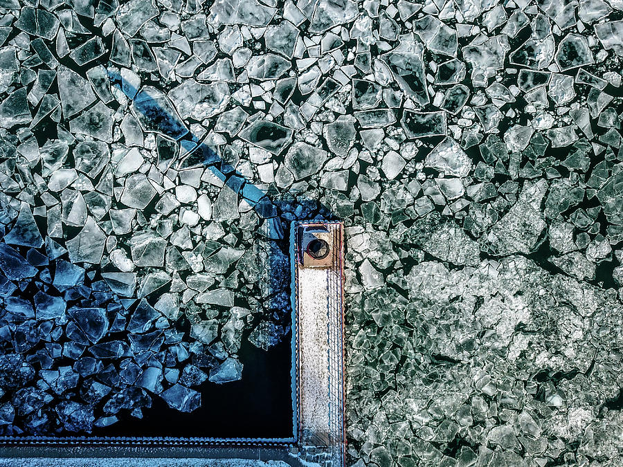 Icy Beacon #1 Photograph by Randy Scherkenbach