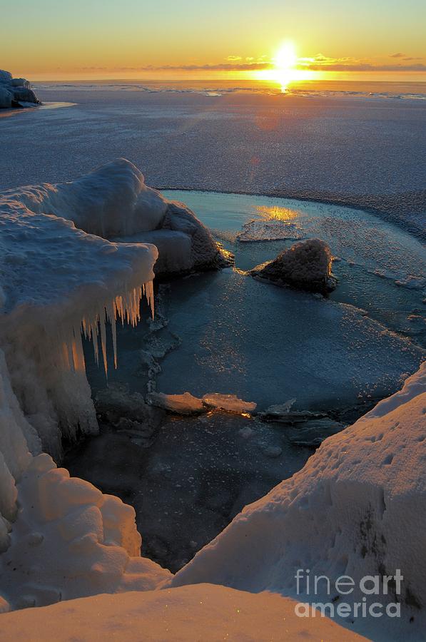 Icy Superior Sunrise #1 Photograph by Sandra Updyke