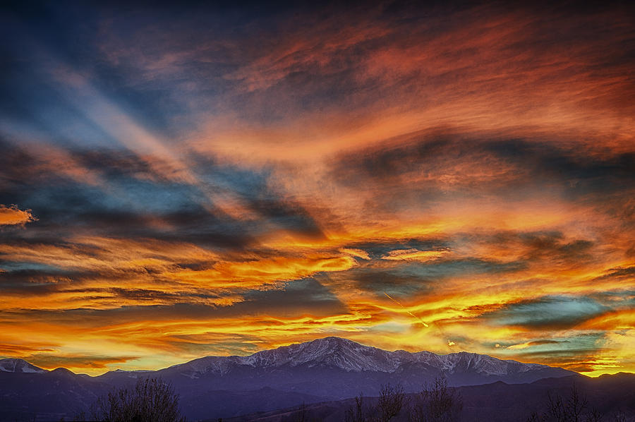 Incredible Sunset Over Pikes Peak Photograph by David Soldano
