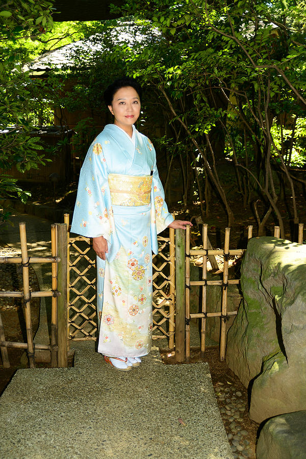 Japanese Woman Wearing Kimono Tote Bag by Paul Moore - Pixels