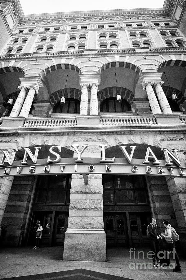 jefferson station entrance to pennsylvania convention center