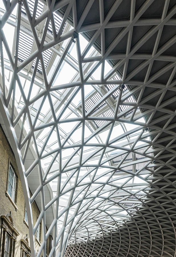 Kings Cross Roof Photograph by Roger Lighterness