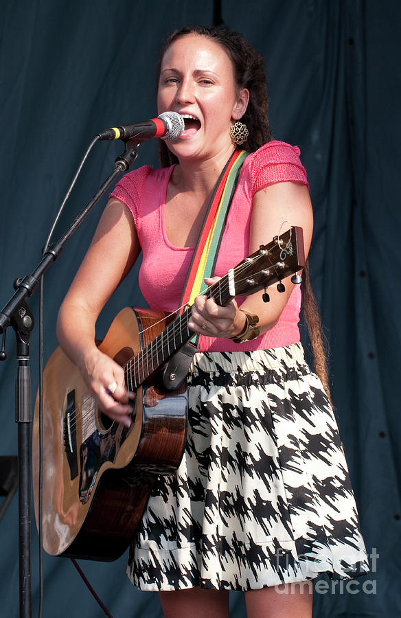 Laura Reed at Bele Chere Festival in Asheville 2010 #2 Photograph by David Oppenheimer