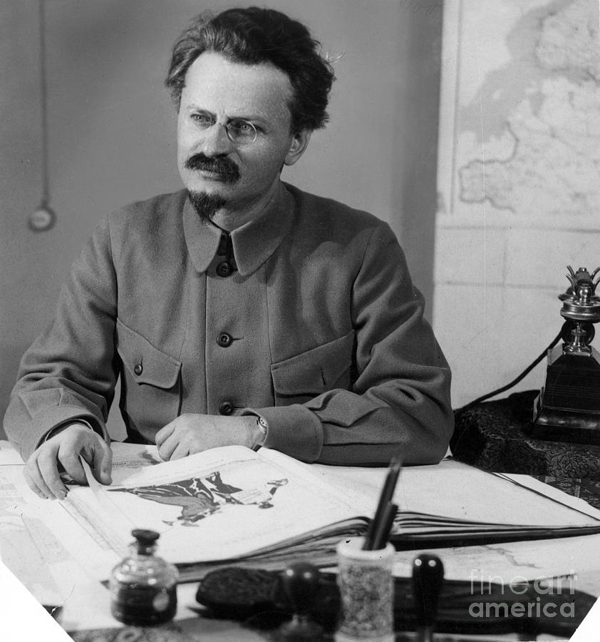Portrait Photograph - Leon Trotsky (1879-1940) #1 by Granger