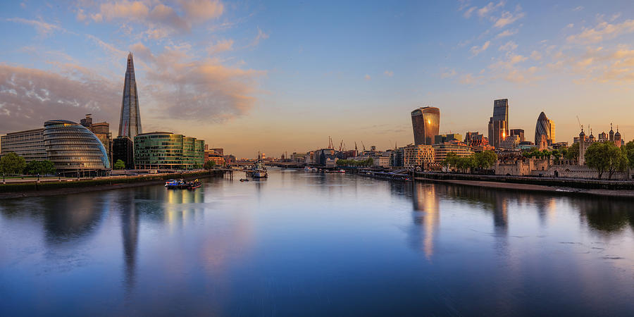 London Panorama Photograph by Rob Davies