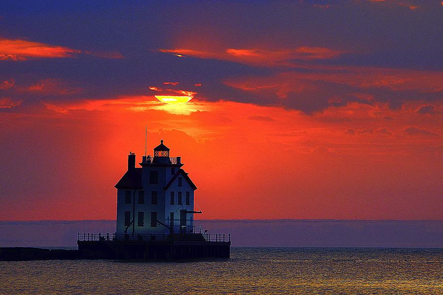 Lorain Lighthouse Sunset Photograph by Robert Bodnar | Fine Art America