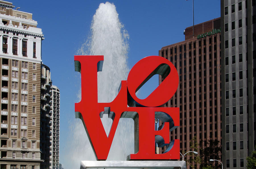 Love - Philadelphia #2 Photograph by Bill Cannon
