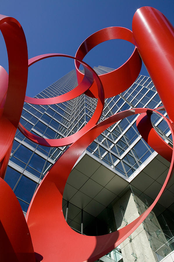 Low Angle View Of A Sculpture In Front #1 Photograph by Panoramic Images