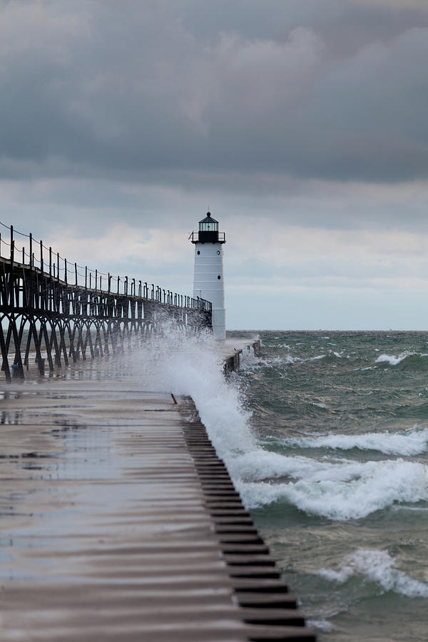 Manistee Pierhead Lighthouse-6 Photograph by Fran Riley - Fine Art America