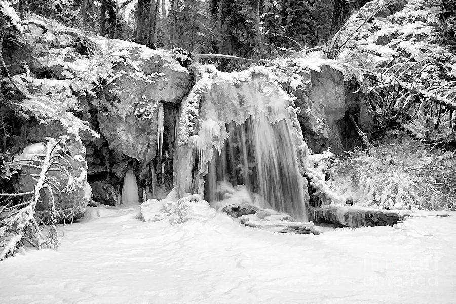 Black And White Photograph - Middle Falls #1 by Roland Stanke