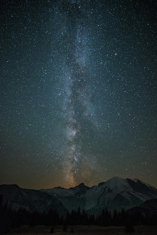 Milky Way at Mt Rainier #2 Digital Art by Michael Lee