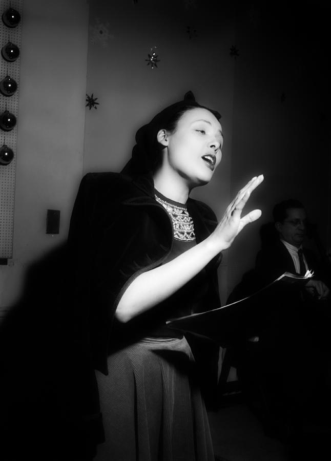 Lena Horne Photograph - Musics Golden Era - Lena Horne 1947 #1 by Mountain Dreams