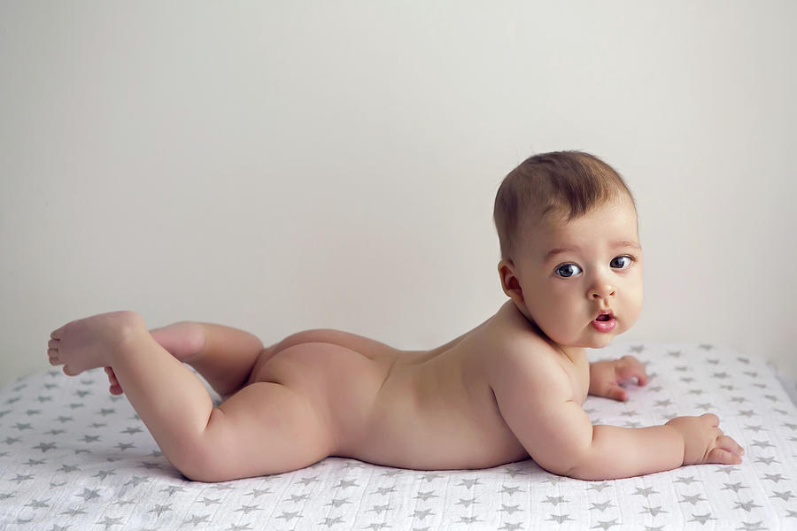 childs naked 