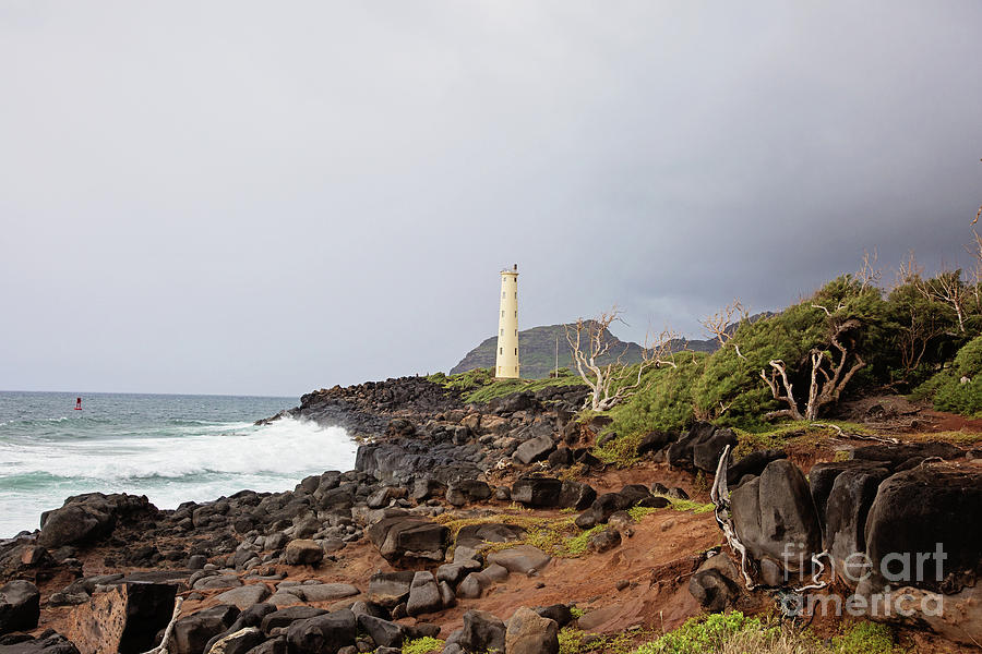 Nawiliwili Lighthouse Photograph by Scott Pellegrin