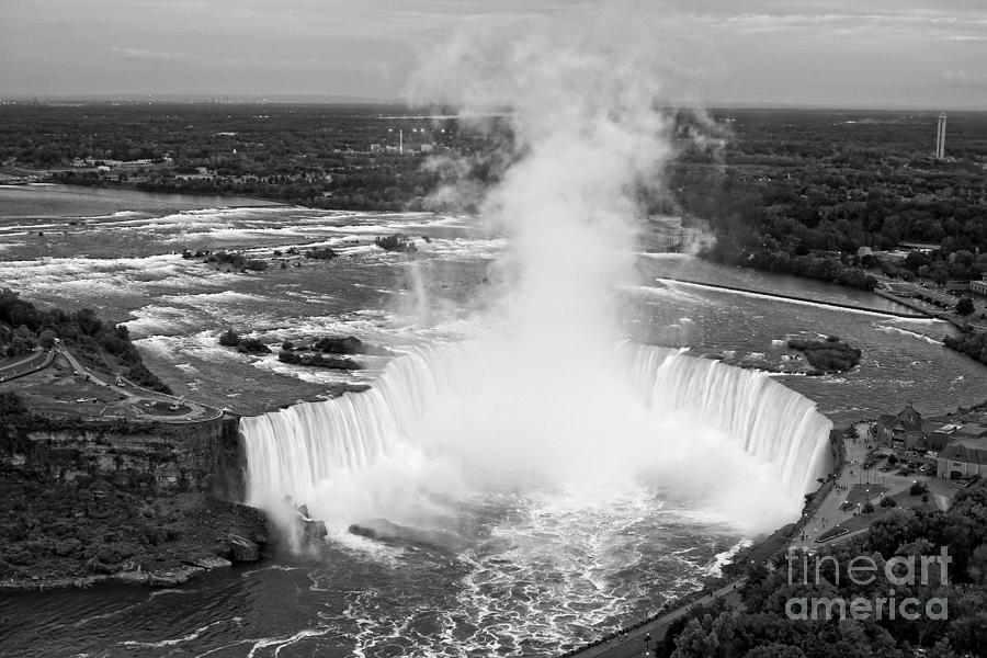 Niagara Horseshoe Falls #2 Photograph by Charline Xia